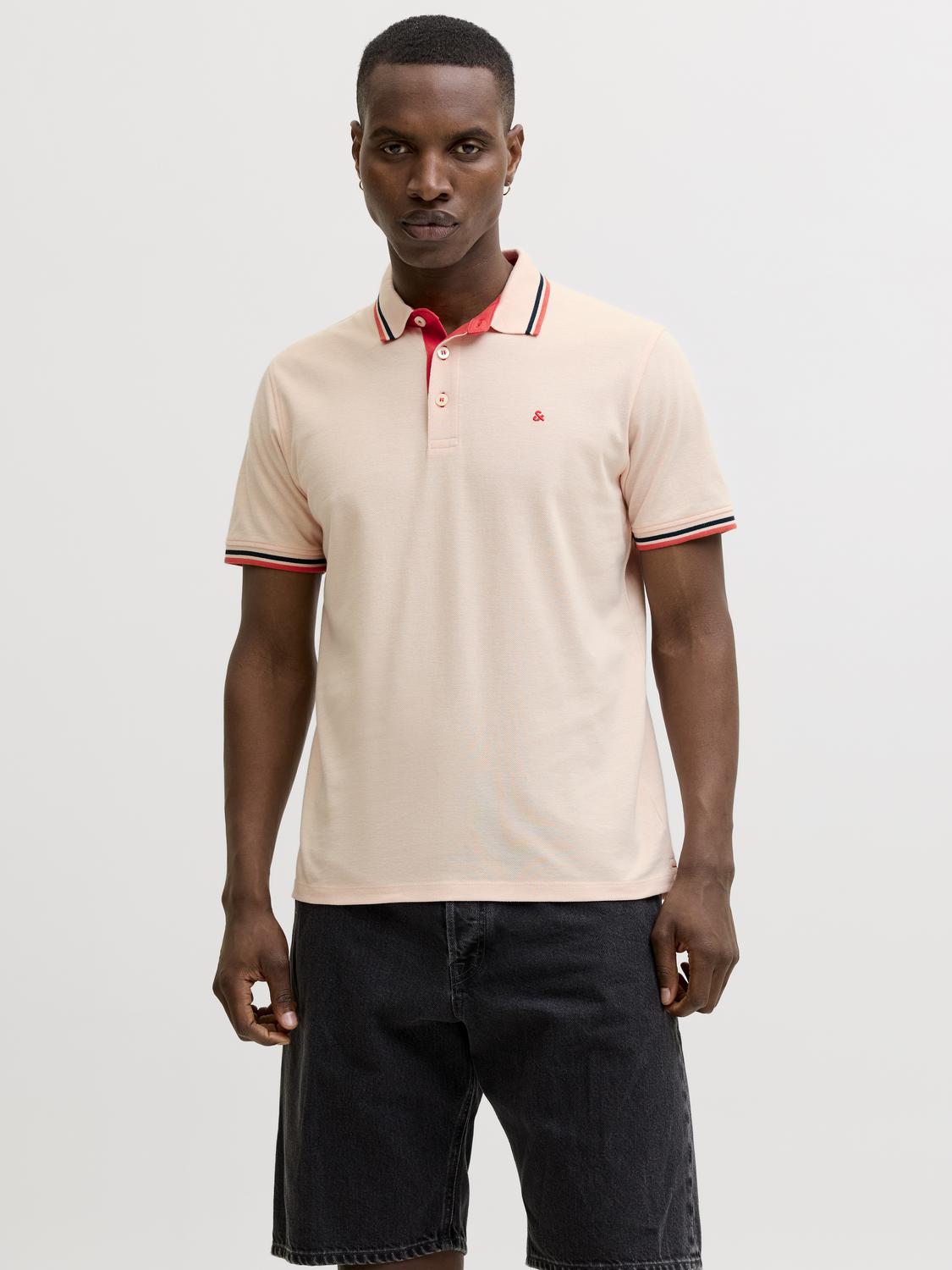model_shot-front