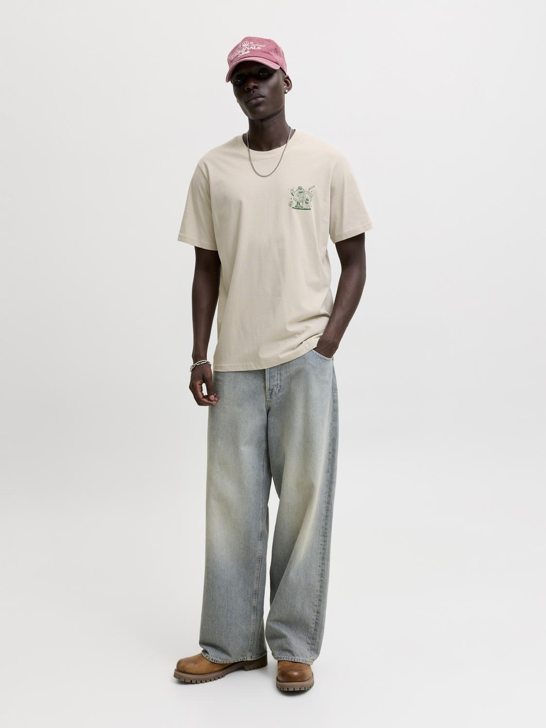 model_shot-front_full