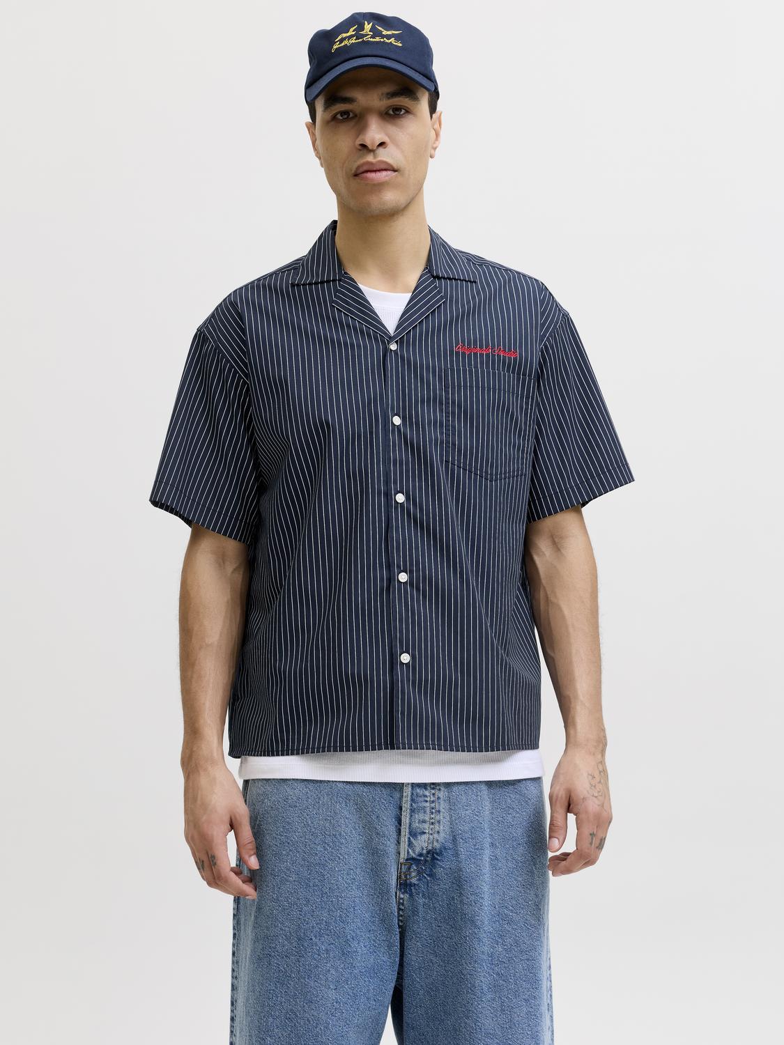 model_shot-front