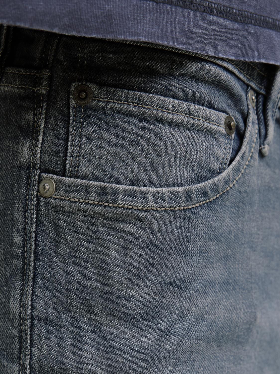 model_shot-detail