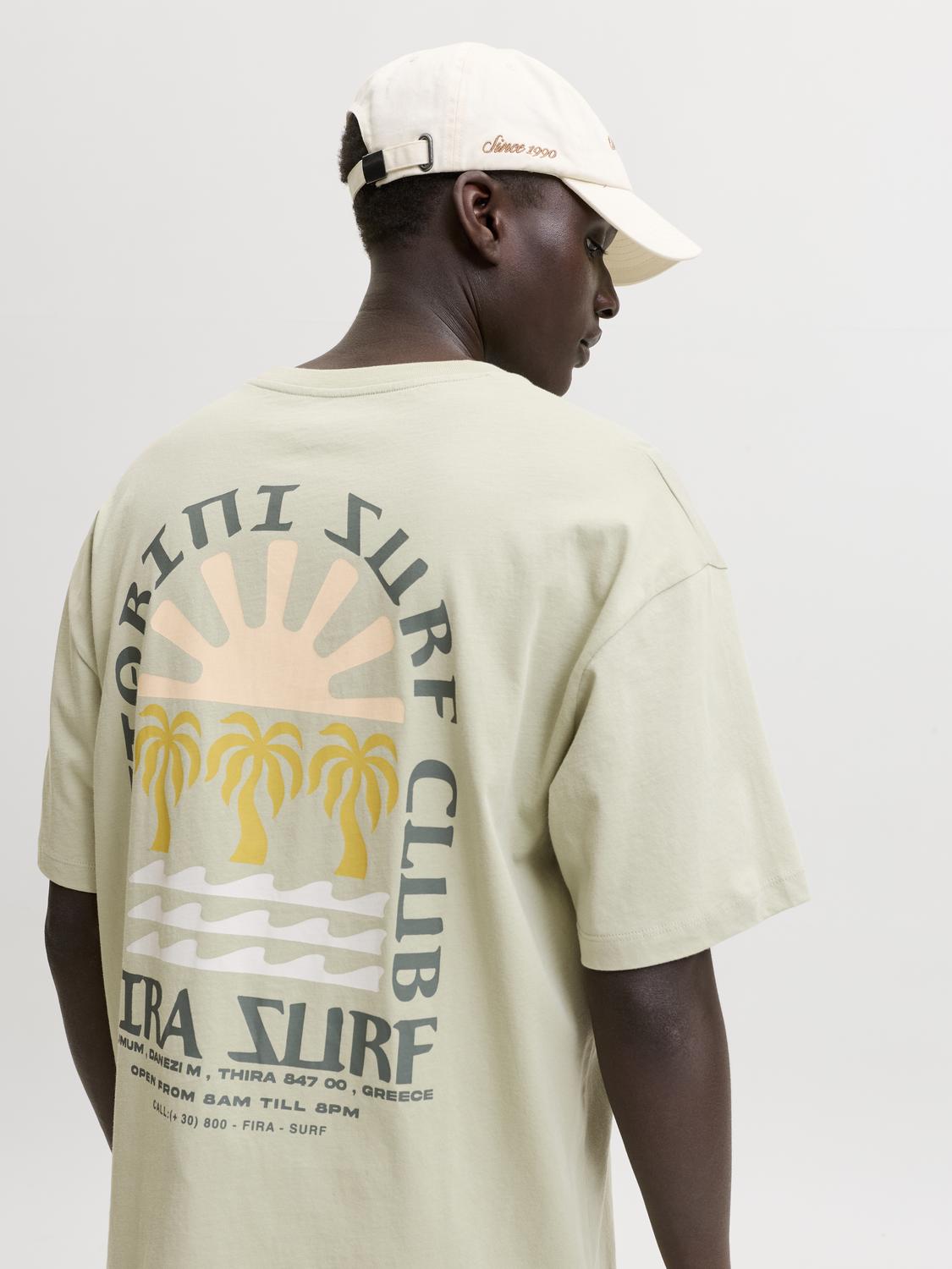 model_shot-creative