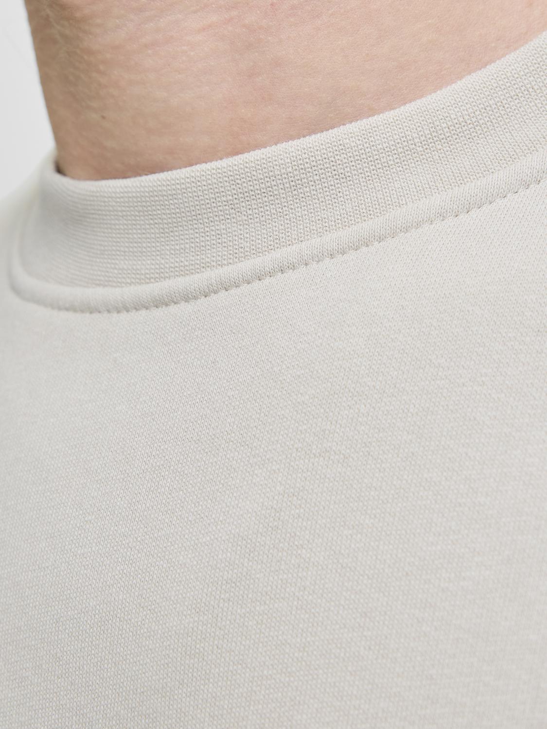 model_shot-detail