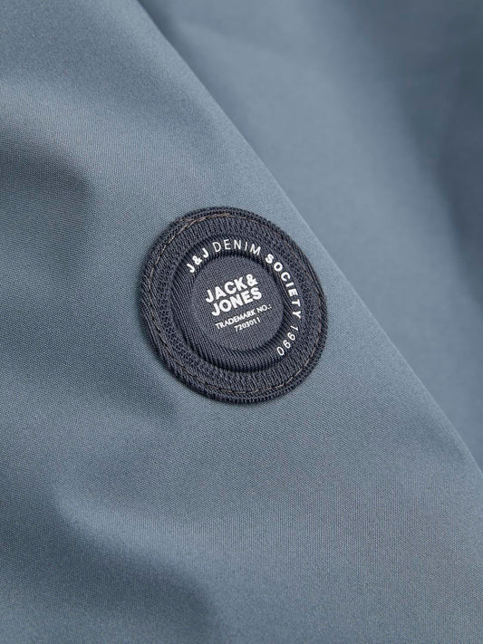 model_shot-detail