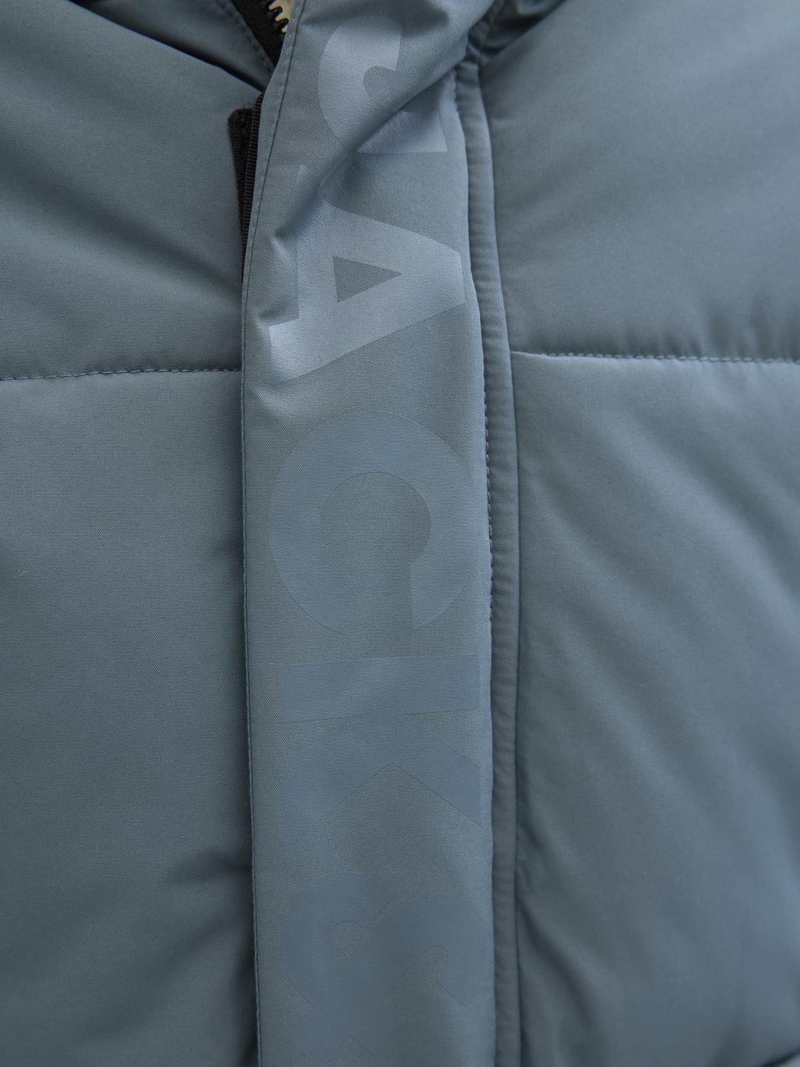 model_shot-detail