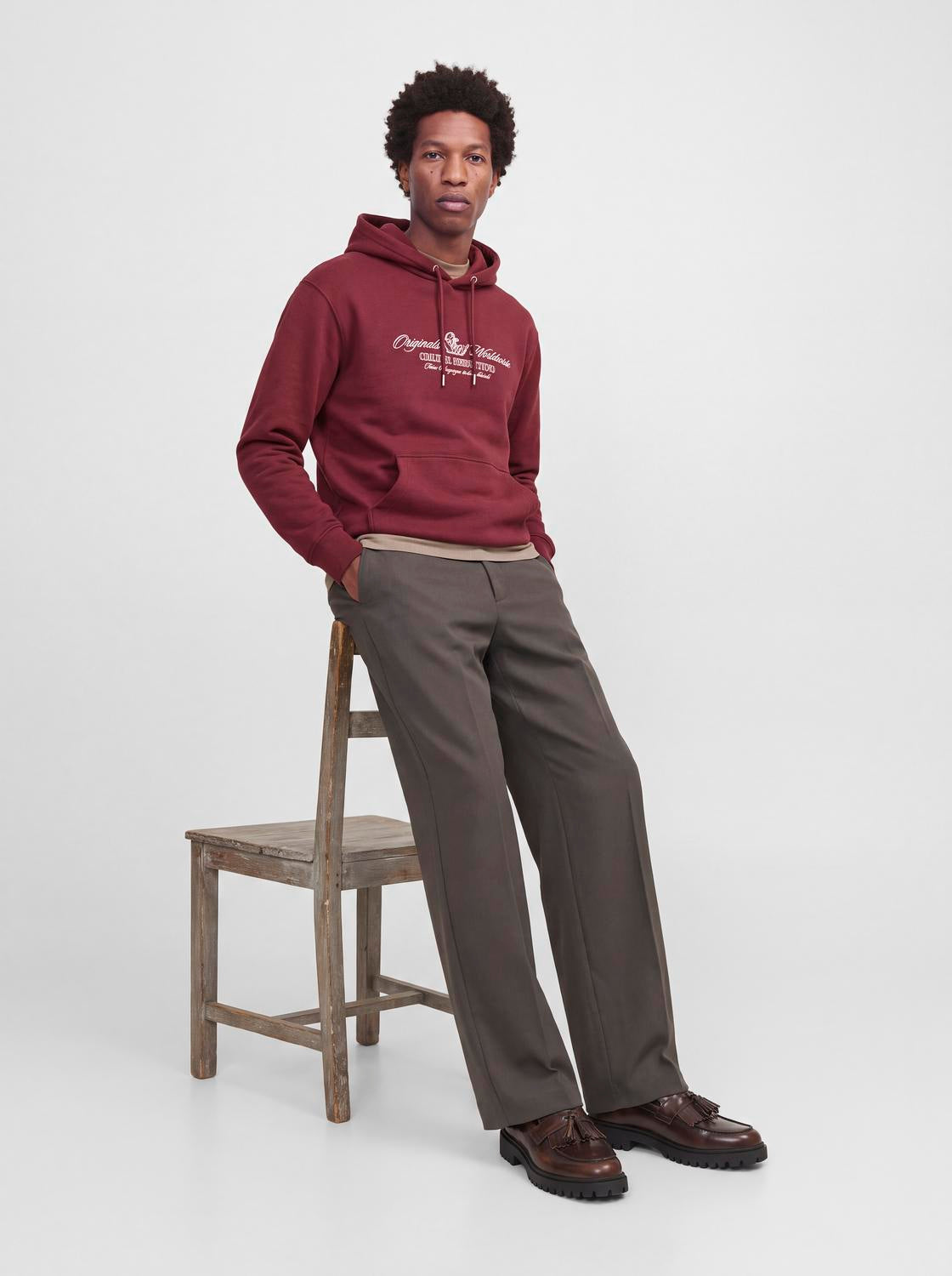 model_shot-creative