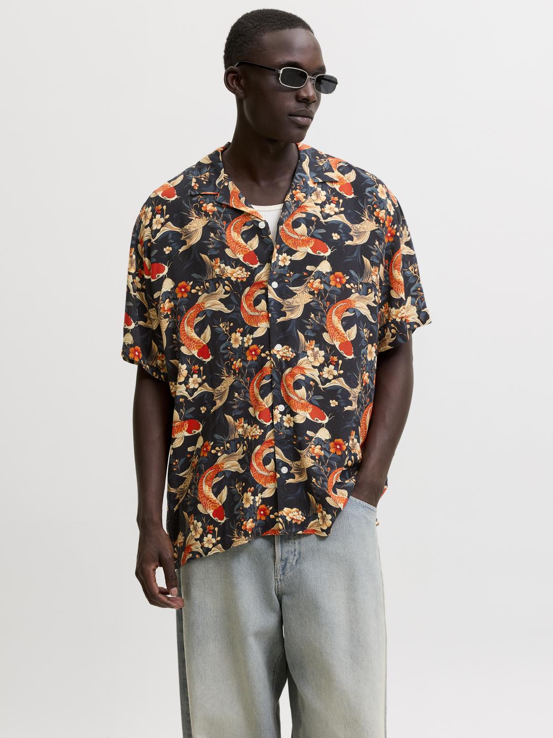 model_shot-front