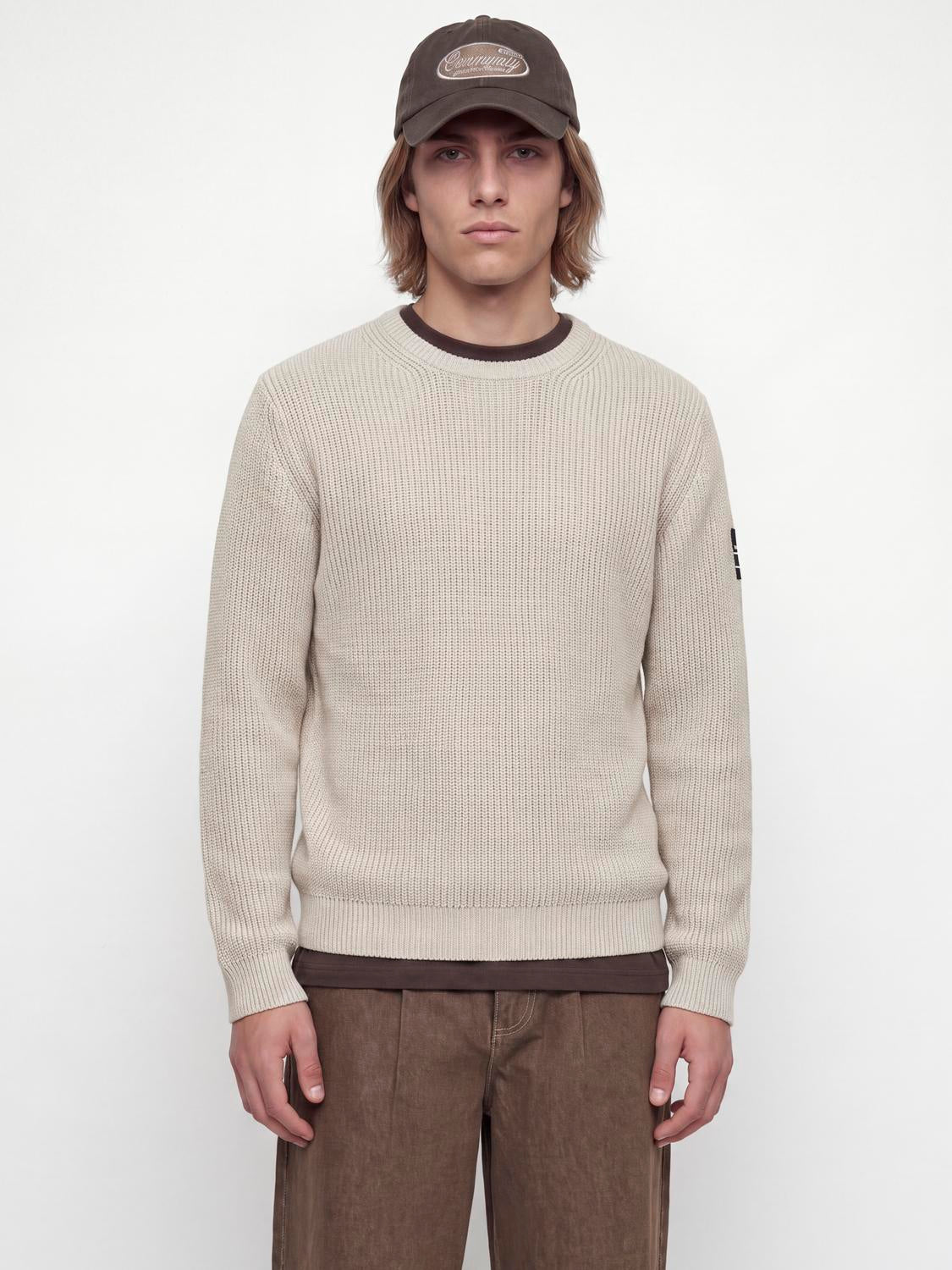 model_shot-front