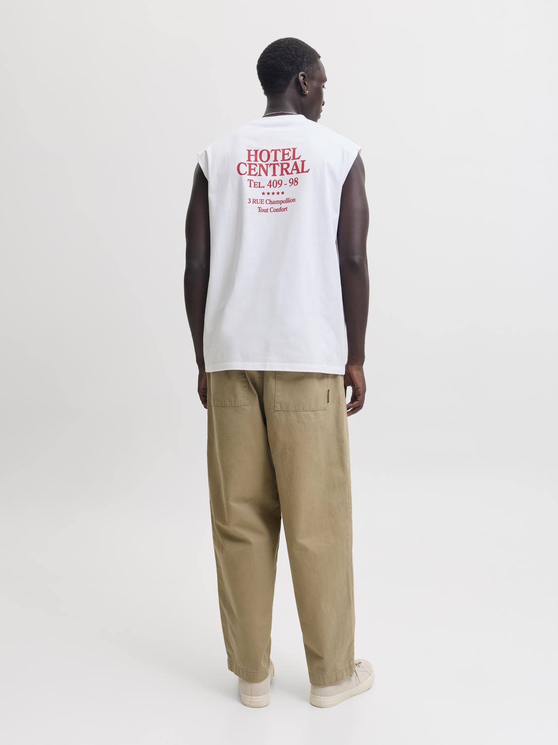 model_shot-back