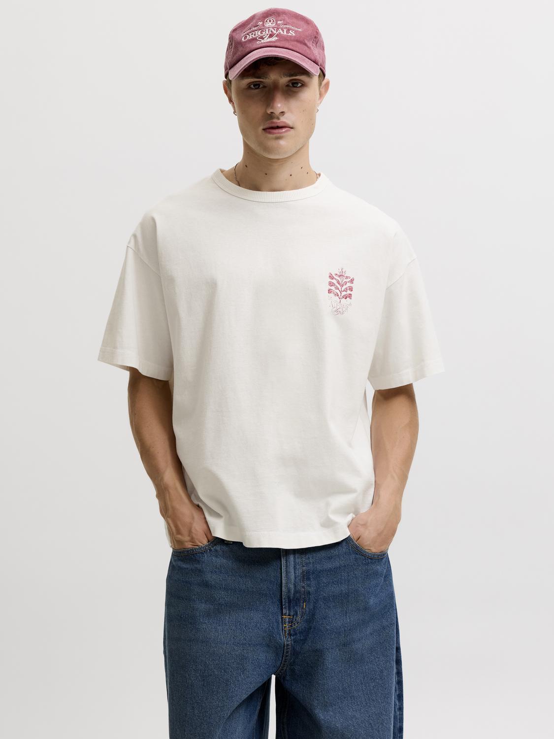 model_shot-front