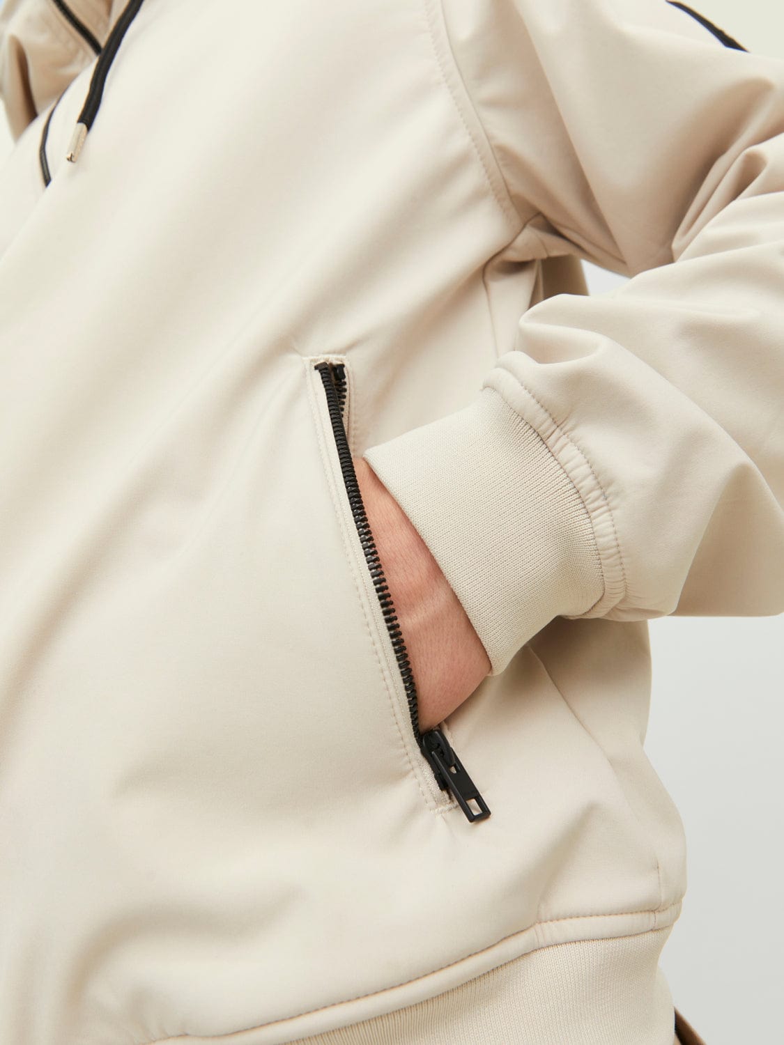 Chaqueta con capucha beige - JJEBASIC