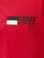 Camiseta con logo rojo  -JJECORP