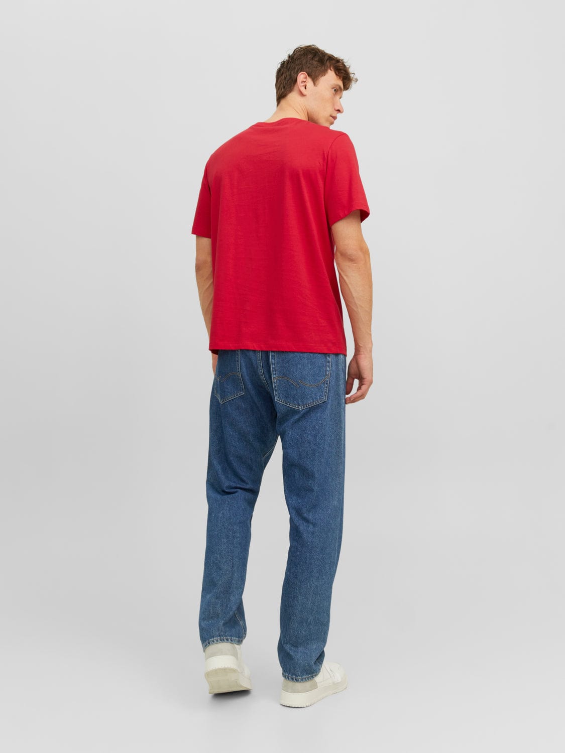Camiseta con logo roja  -  JJECORP LOGO TEE PLAY SS O-NECK NOOS