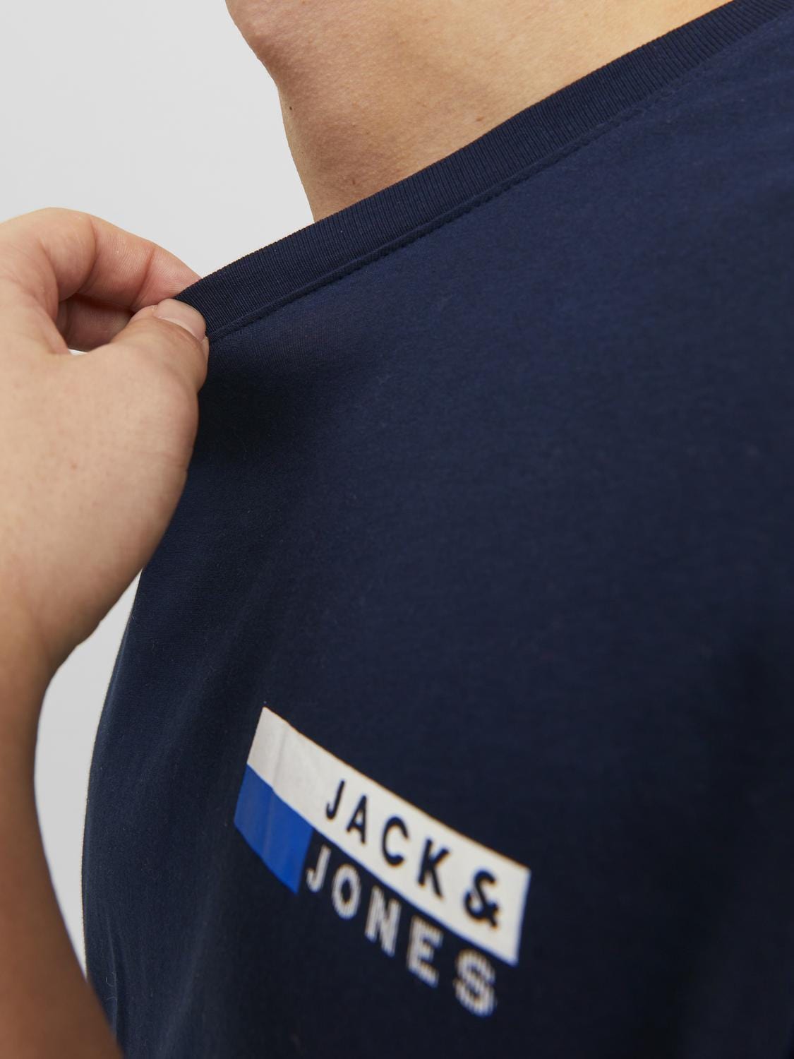 Camiseta azul - JJECORP LOGO TEE PLAY SS O-NECK NOOS