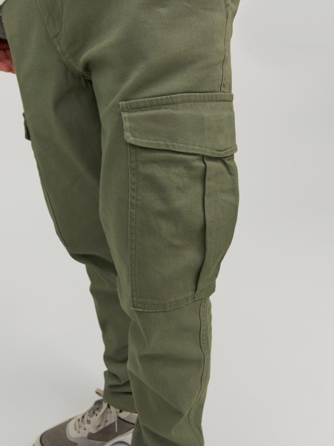 Pantalones cargo Deep Lichen Green- JPSTMARCO