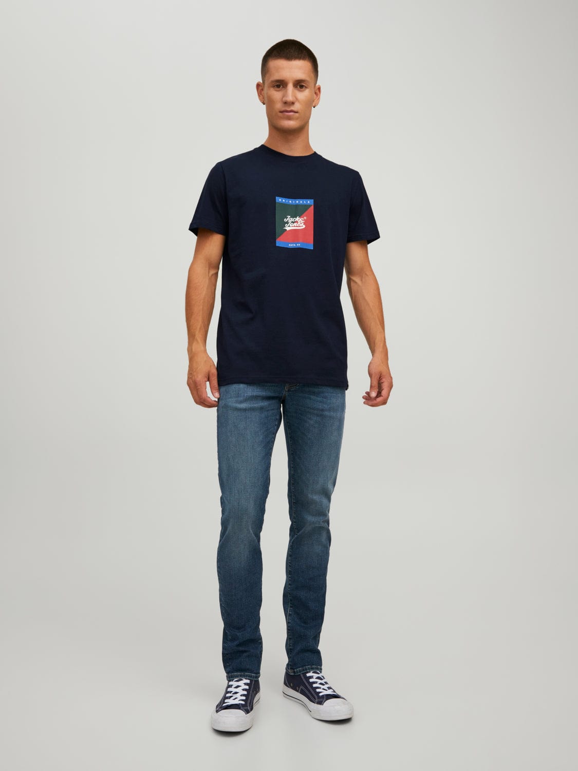 Camiseta de manga corta con logo azul marina BECKSS