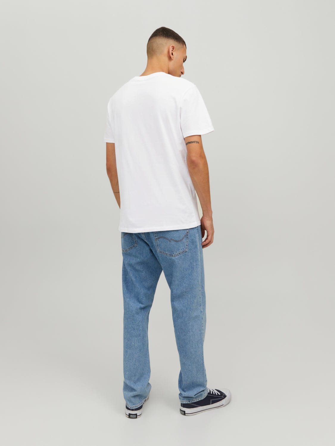Camiseta de manga corta con logo blanca BECKSS